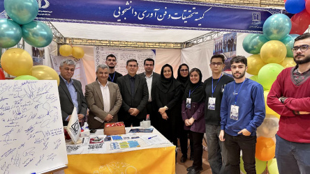 غرفه استقبال کمیته تحقیقات و فناوری دانشجویی از دانشجویان جدیدالورود سال 1404